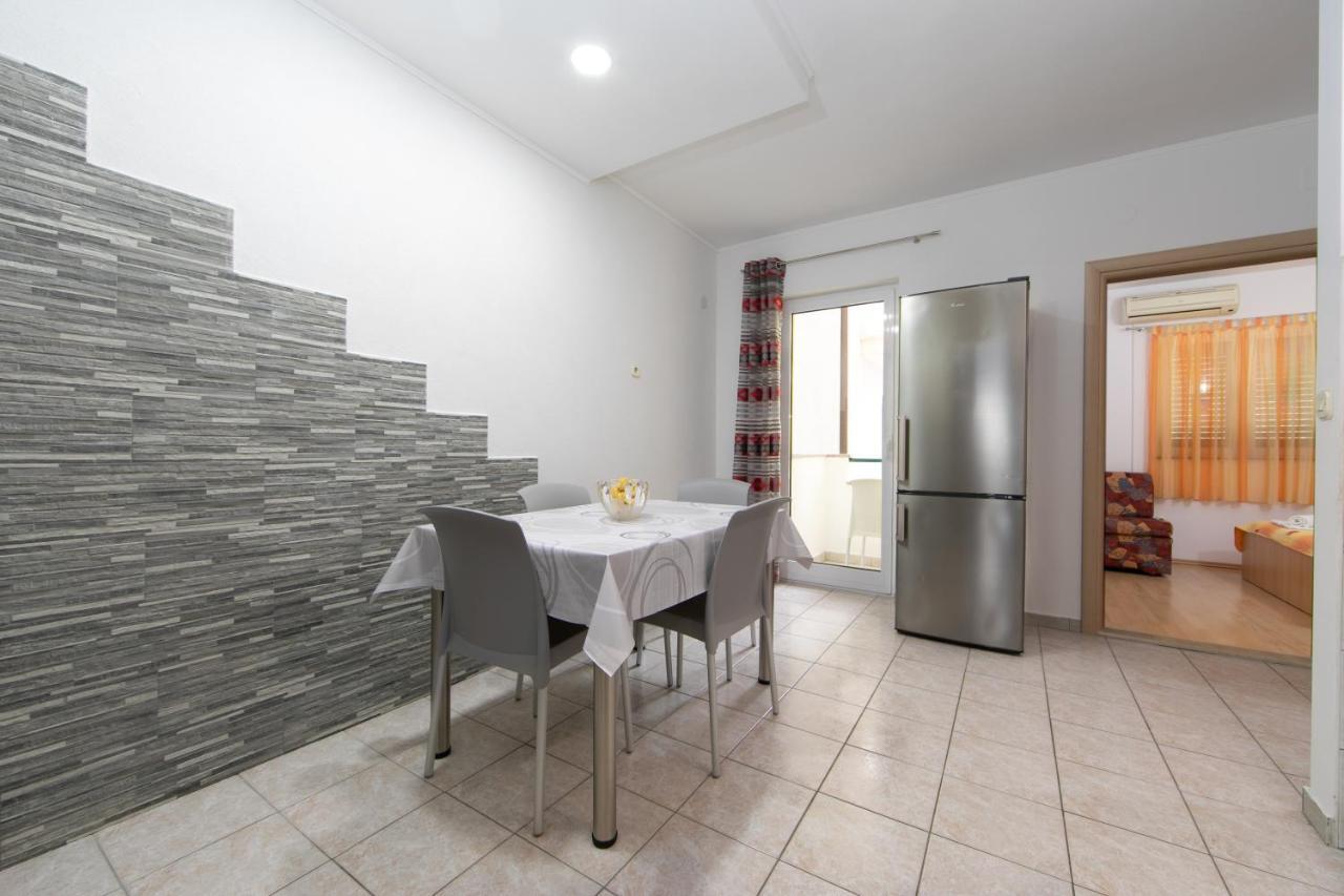 Apartments Maja Tučepi Εξωτερικό φωτογραφία